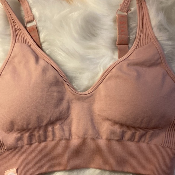 Stacci Athletics Sports Bra - Picture 3 of 9